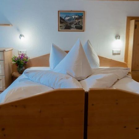 Gasthof Hochfirst Bed and Breakfast Corvara in Passiria Exterior foto