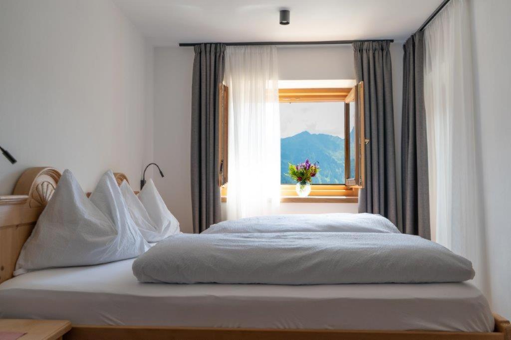 Gasthof Hochfirst Bed and Breakfast Corvara in Passiria Exterior foto
